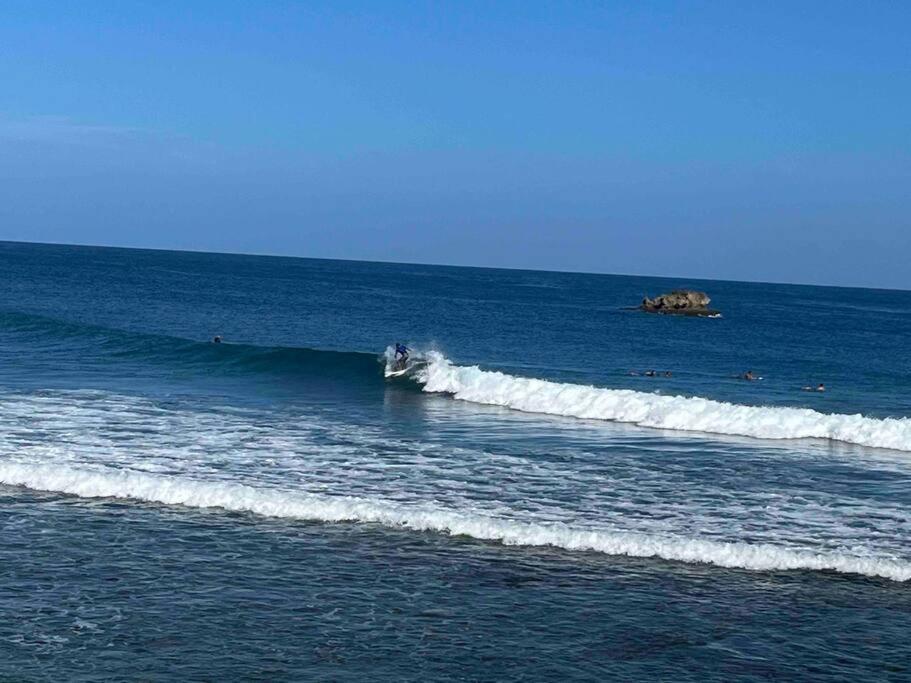 Huellas Arecibo Esterno foto